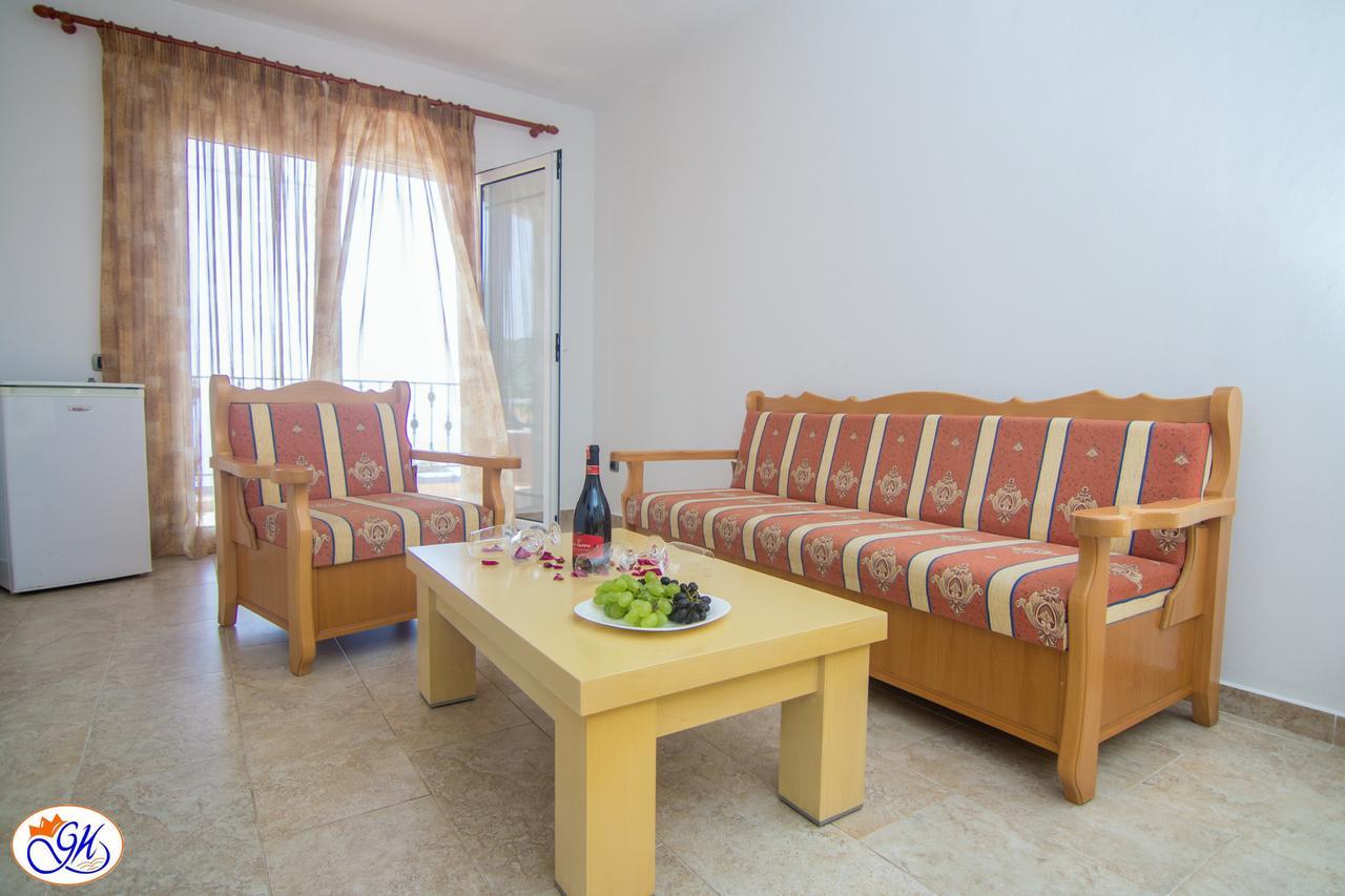 Exclusive Greccia Inn Dhermi Exterior photo